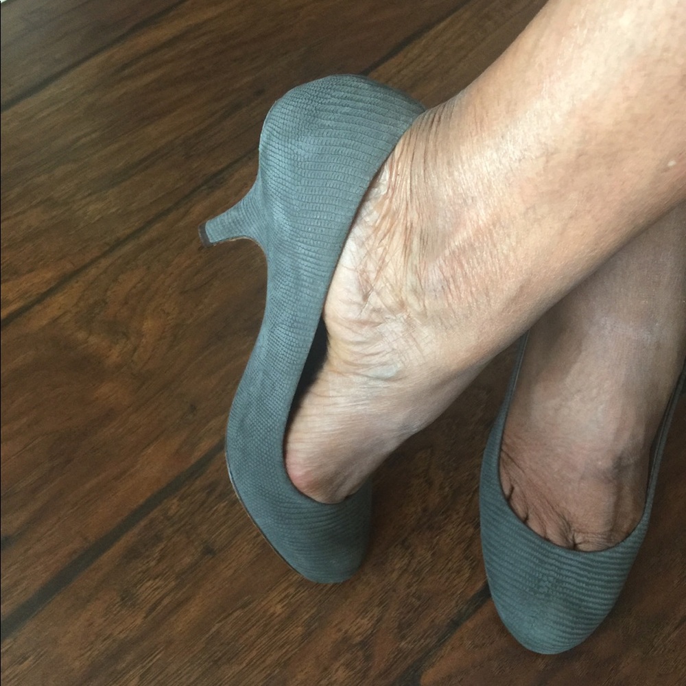 Massimo Dutti Pump green snake leather shoe